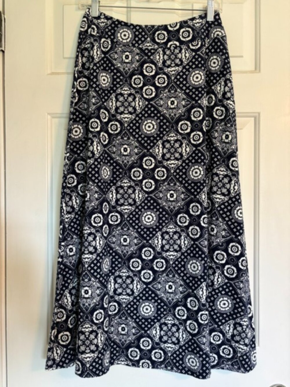 NWT Talbots Bandana Print Pull-On Jersey Knit Maxi Skirt Front Leg Slit Women's